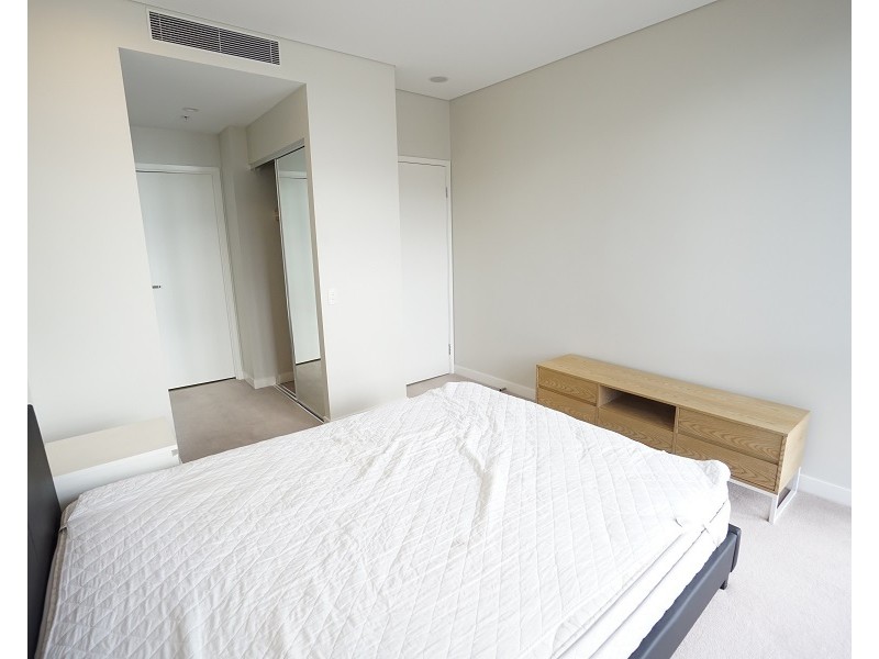 RENTED RENTED, Hamilton QLD 4007