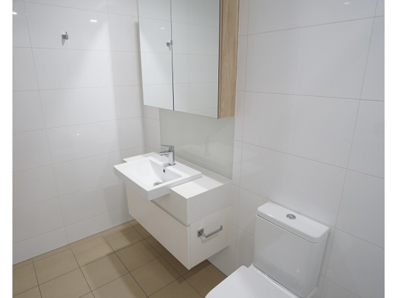 RENTED RENTED, Hamilton QLD 4007