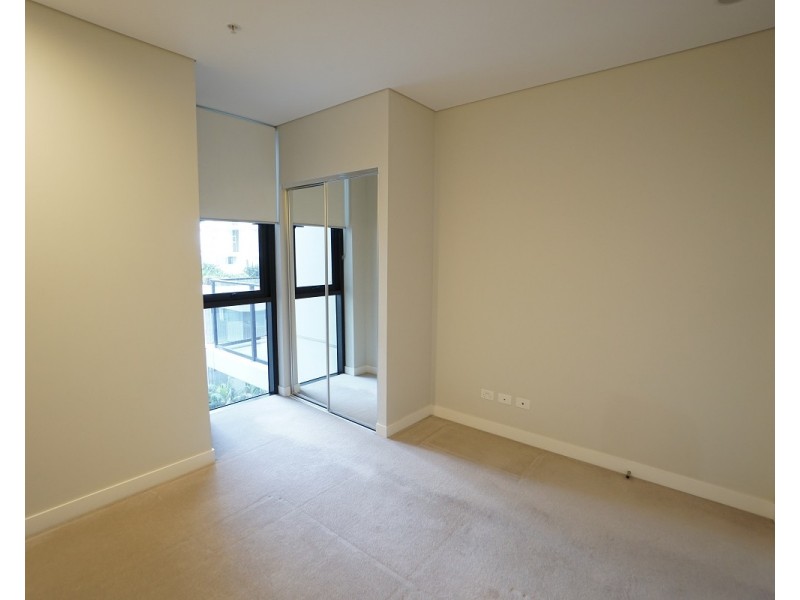 37D Harbour Road, Hamilton QLD 4007