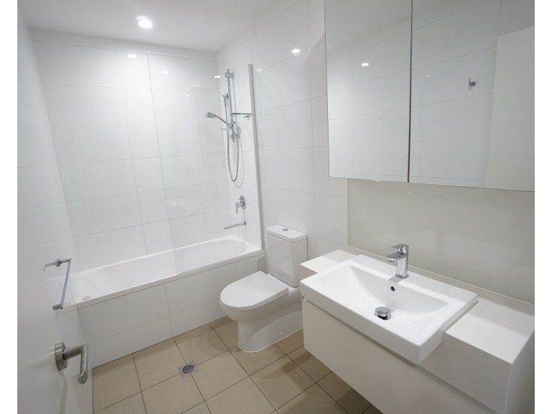 37D Harbour Road, Hamilton QLD 4007