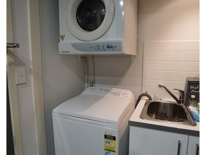 RENTED!!! RENTED!!!, Hamilton QLD 4007