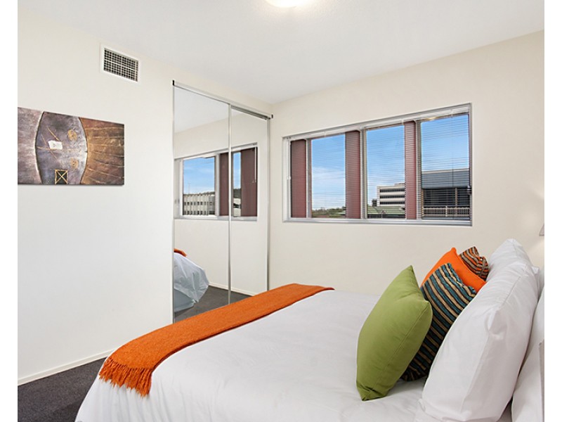 42/27 Station Road, Indooroopilly QLD 4068