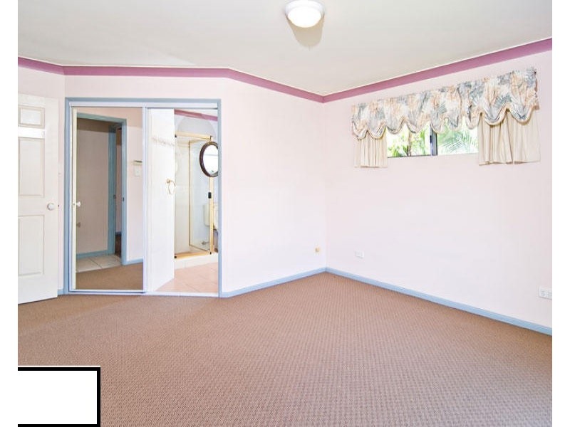 29 Redford Cres, Mcdowall QLD 4053