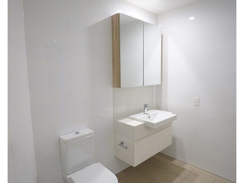 37D Harbour Road, Hamilton QLD 4007