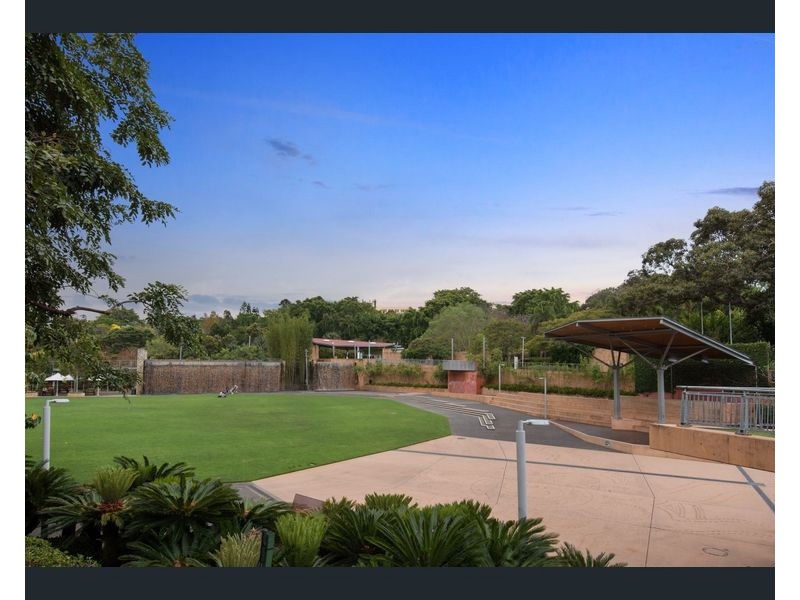 3074 3 Parkland Boulevard, Brisbane City QLD 4000