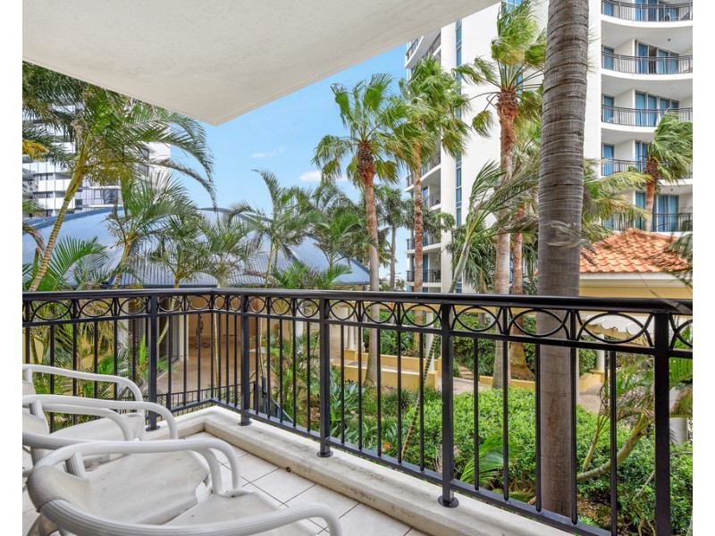 1061/23 Ferny Avenue, Surfers Paradise QLD 4217