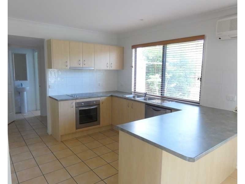 18/2A Beitz st, Strathpine QLD 4500