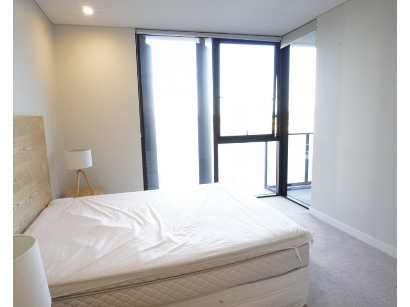 02/37D Harbour Road, Hamilton QLD 4007