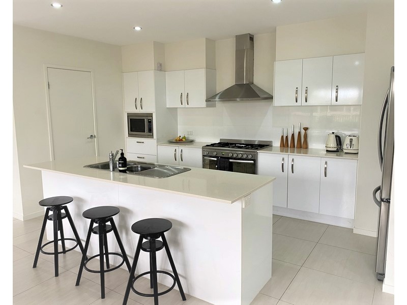 18 Berrima Row, Noosa Heads QLD 4567