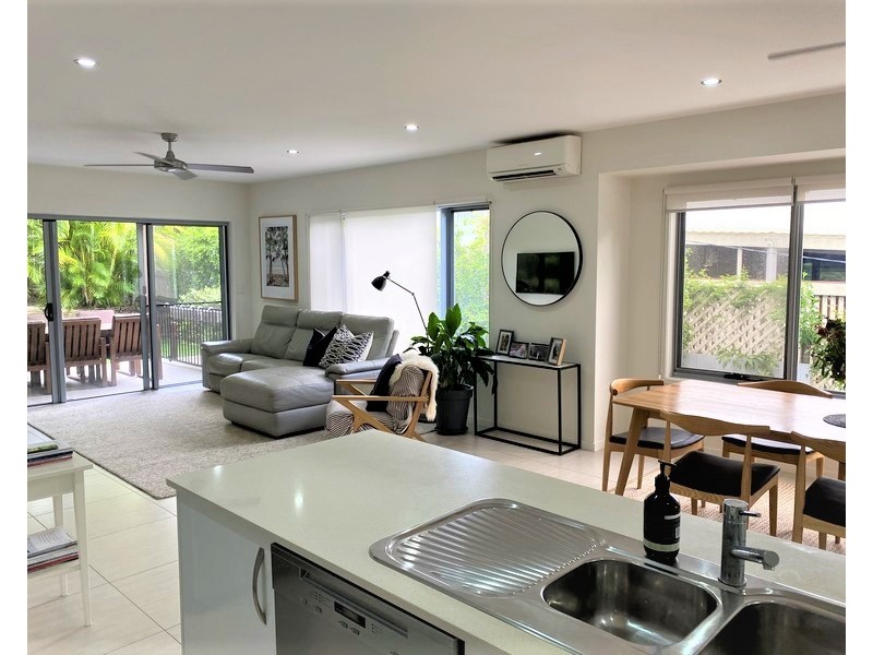 18 Berrima Row, Noosa Heads QLD 4567