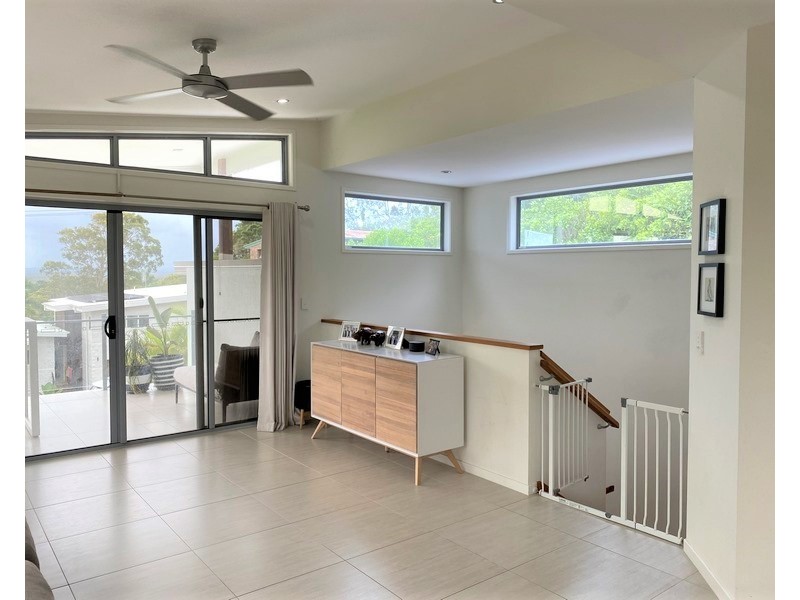 18 Berrima Row, Noosa Heads QLD 4567