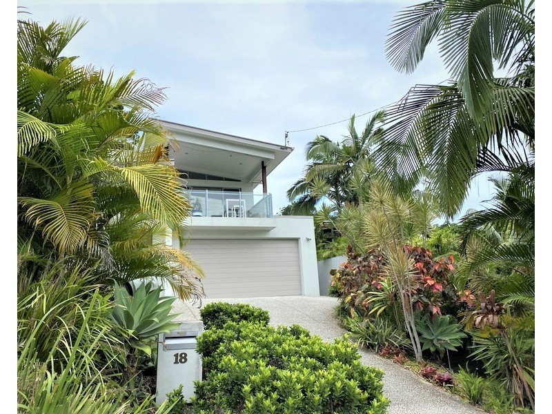 18 Berrima Row, Noosa Heads QLD 4567