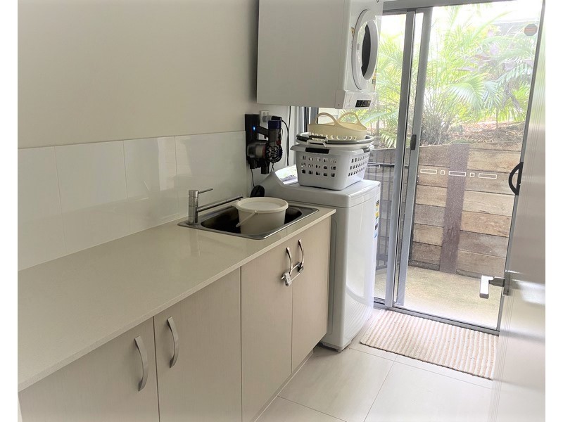 18 Berrima Row, Noosa Heads QLD 4567