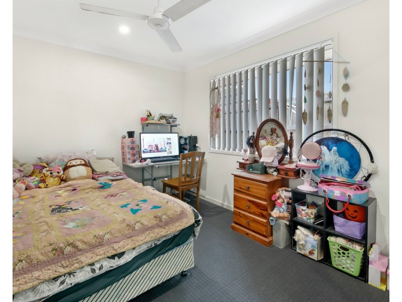 115 Dixon Drive, Pimpama QLD 4209