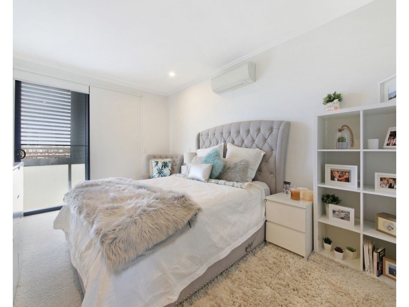 8/42 Stadium Drive, Robina QLD 4226