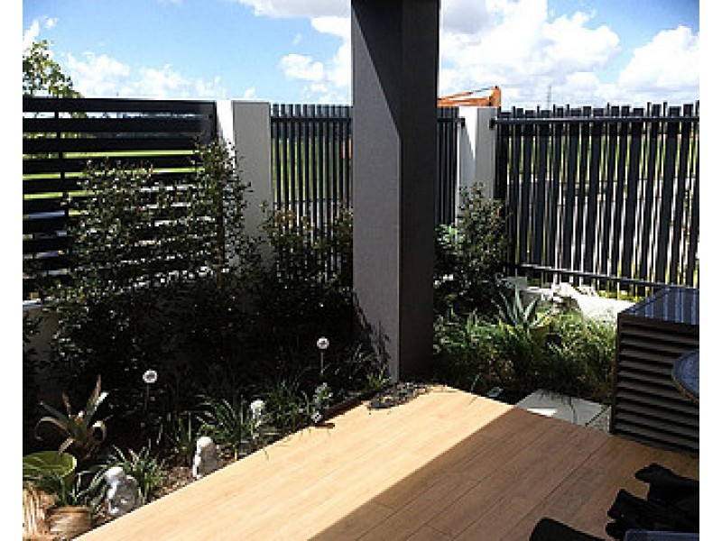 8/42 Stadium Drive, Robina QLD 4226
