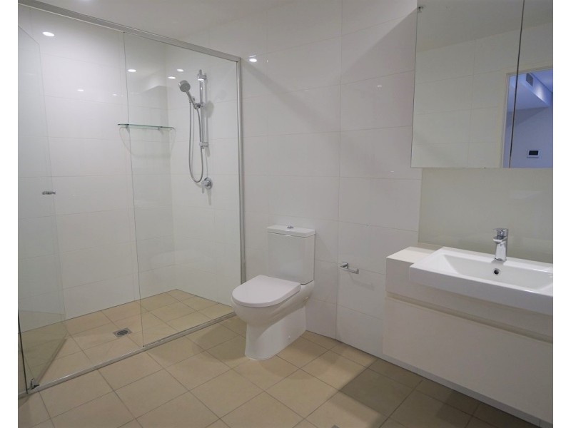 RENTED RENTED, Hamilton QLD 4007