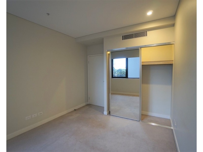 RENTED RENTED, Hamilton QLD 4007
