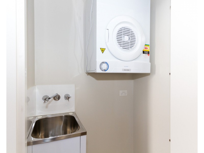 02/37D Harbour Road, Hamilton QLD 4007