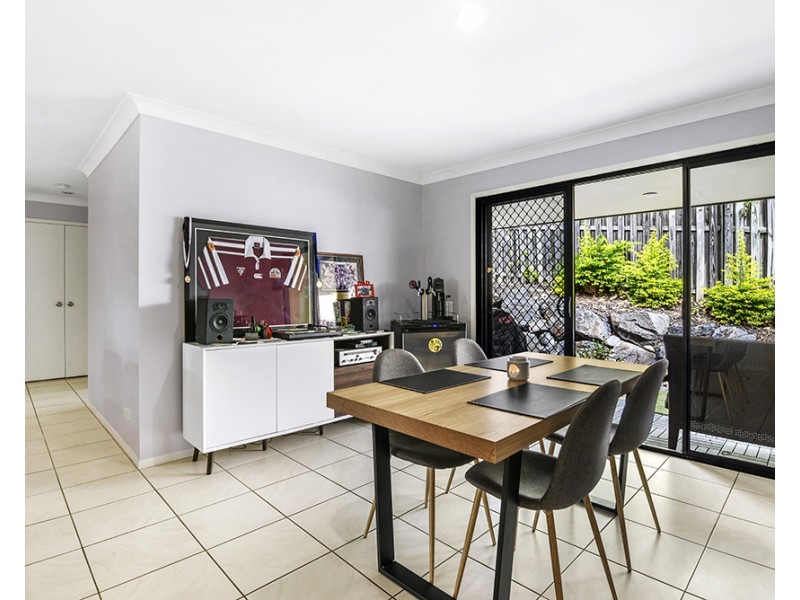 15/136 Pacific Pines Blvd, Pacific Pines QLD 4211