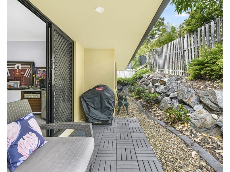 15/136 Pacific Pines Blvd, Pacific Pines QLD 4211