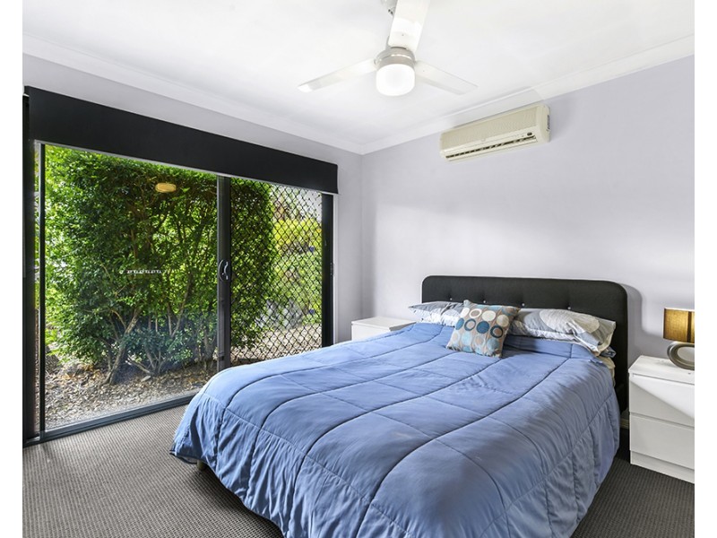 15/136 Pacific Pines Blvd, Pacific Pines QLD 4211