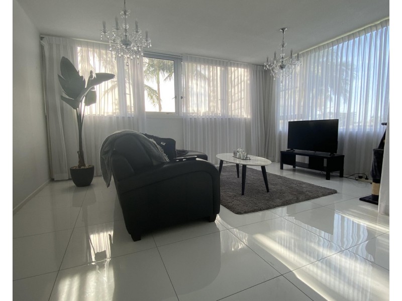 11/40 Watsons Esplanade, Surfers Paradise QLD 4217