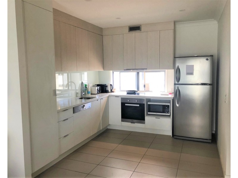 9/3028 The Boulevard, Carrara QLD 4211