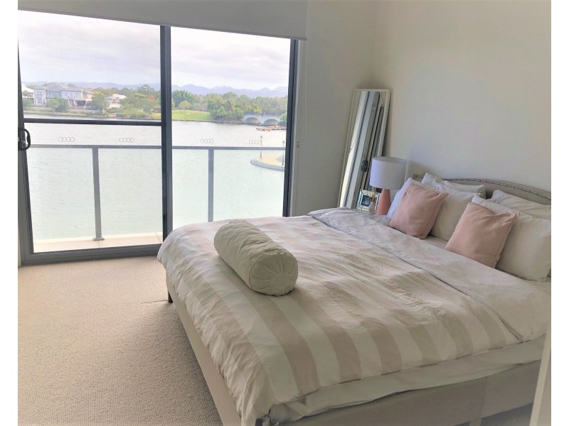 9/3028 The Boulevard, Carrara QLD 4211