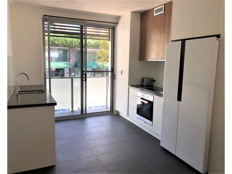 40/3028 The Boulevard, Carrara QLD 4211