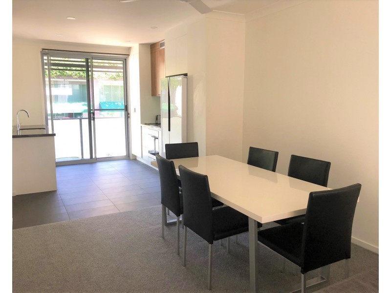 40/3028 The Boulevard, Carrara QLD 4211