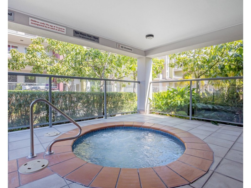 1106/33 CLARK STREET, Biggera Waters QLD 4216