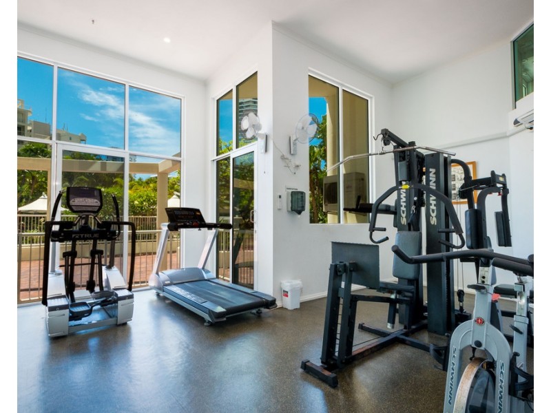 30/15-21 Breaker Street, Main Beach QLD 4217