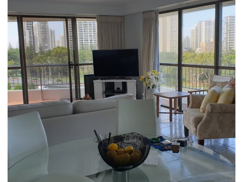 24/18 Commodore Dr, Surfers Paradise QLD 4217