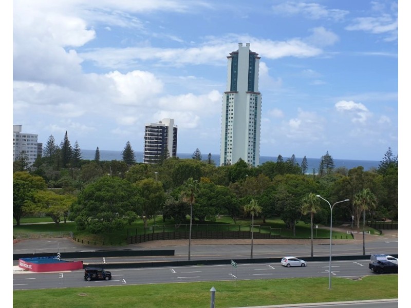 24/18 Commodore Dr, Surfers Paradise QLD 4217