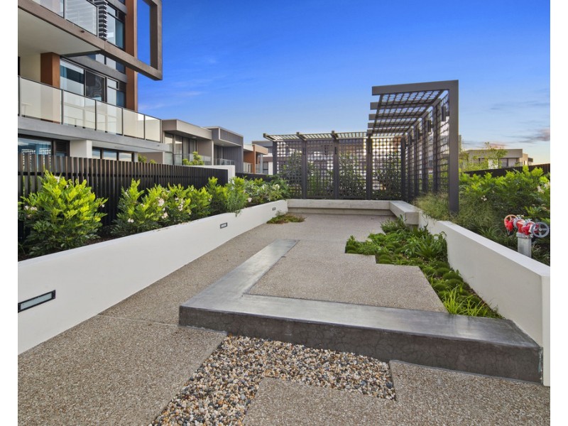 5221 Harbourview Drive, Hope Island QLD 4212