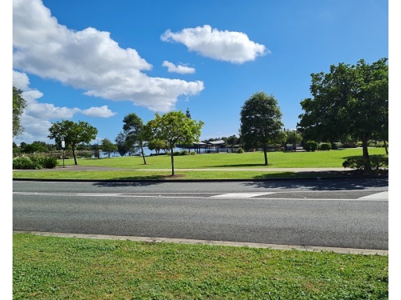 4/46 Regatta Blvd, Birtinya QLD 4575