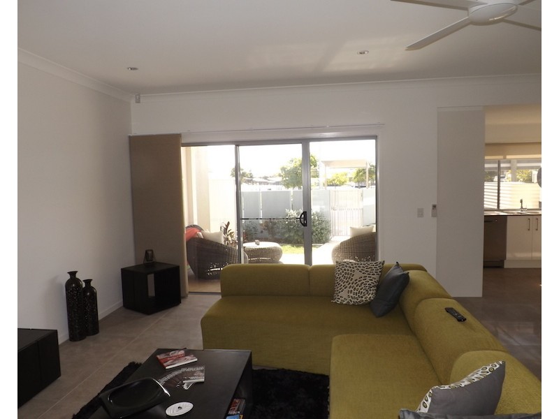 4/46 Regatta Blvd, Birtinya QLD 4575