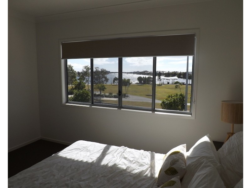4/46 Regatta Blvd, Birtinya QLD 4575