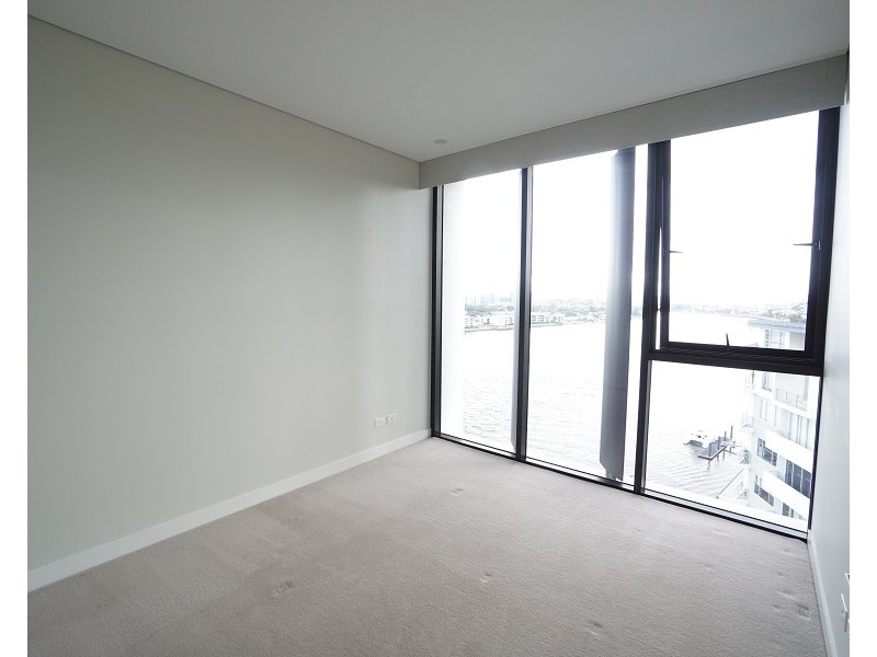 RENTED RENTED, Hamilton QLD 4007