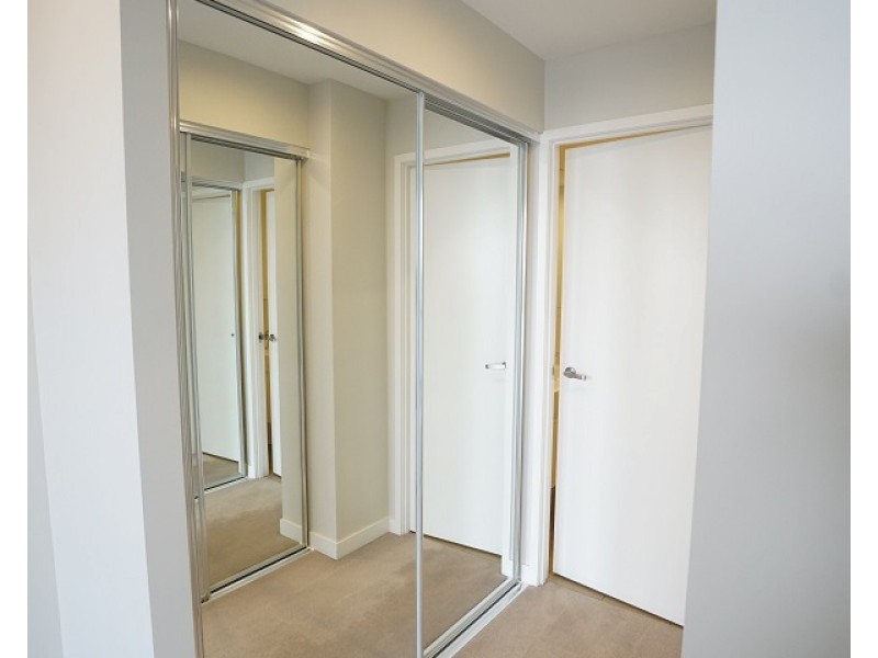 RENTED RENTED, Hamilton QLD 4007