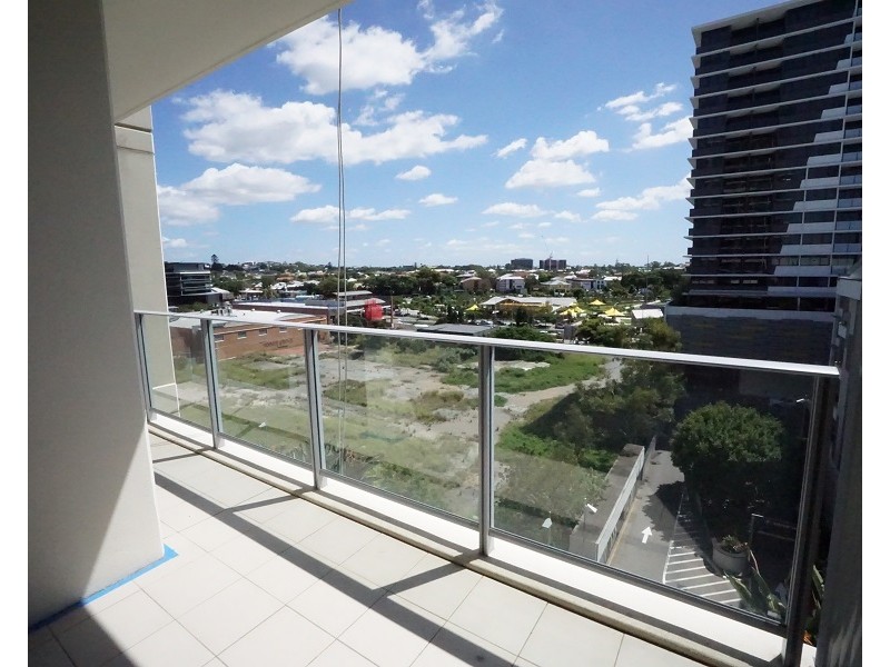 85/37C Harbour Road, Hamilton QLD 4007