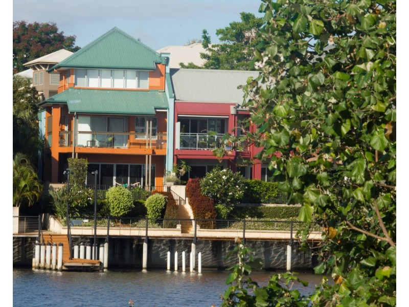 3014 The Boulevarde, Carrara QLD 4211