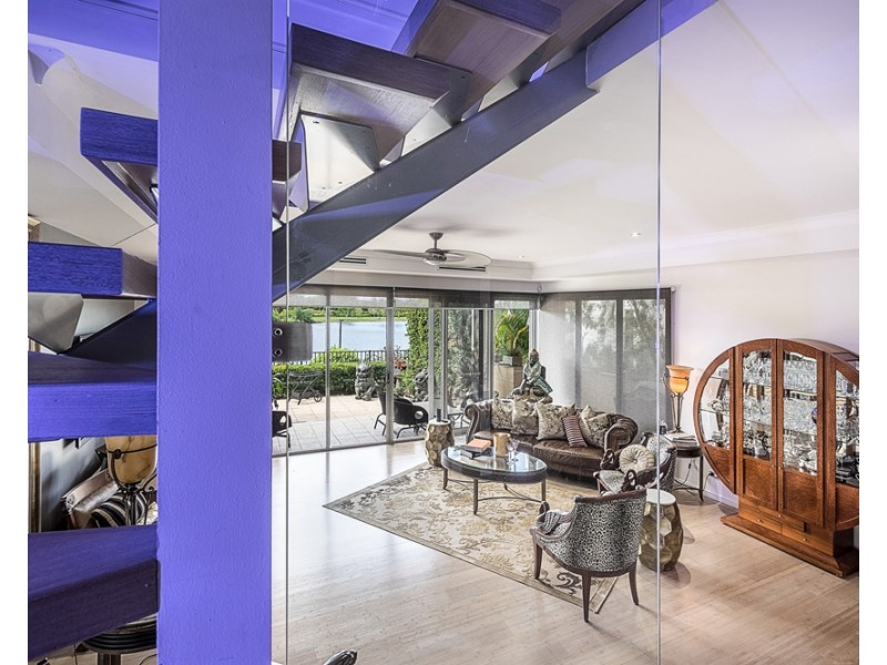 3014 The Boulevarde, Carrara QLD 4211