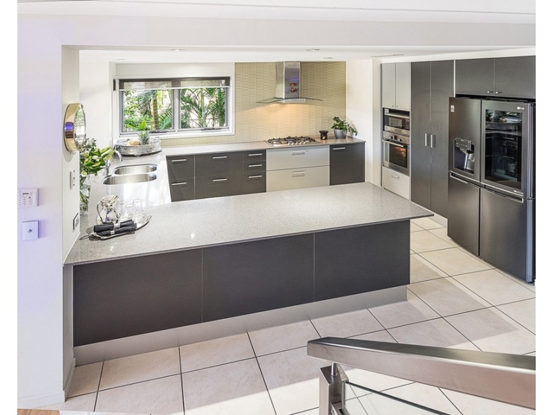 3014 The Boulevarde, Carrara QLD 4211