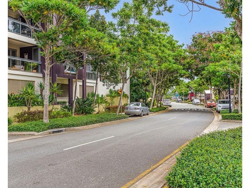3014 The Boulevarde, Carrara QLD 4211
