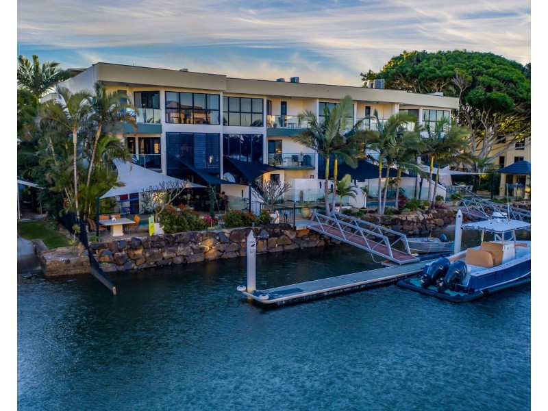 4/23-25 Madang Street, Runaway Bay QLD 4216