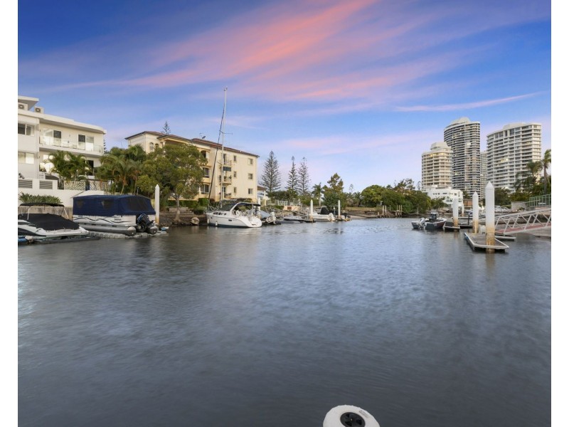4/23-25 Madang Street, Runaway Bay QLD 4216
