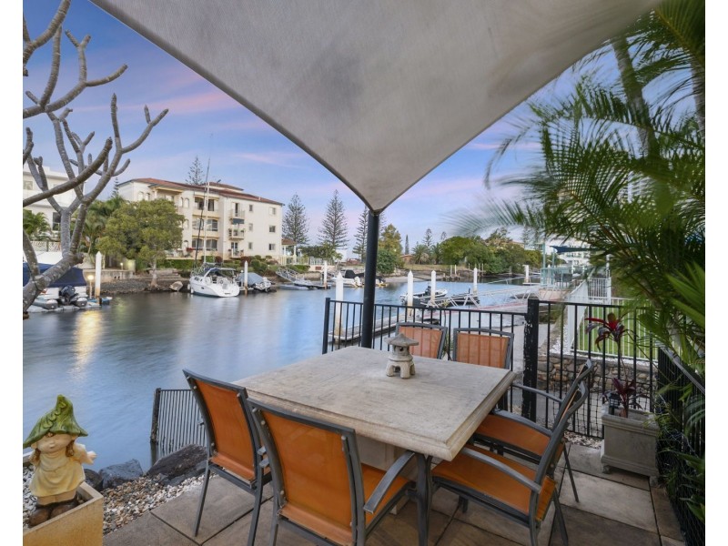 4/23-25 Madang Street, Runaway Bay QLD 4216