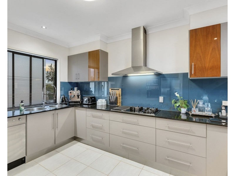 4/23-25 Madang Street, Runaway Bay QLD 4216